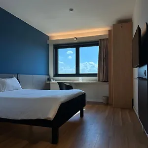 *** Hotel Ibis Fiera Italy